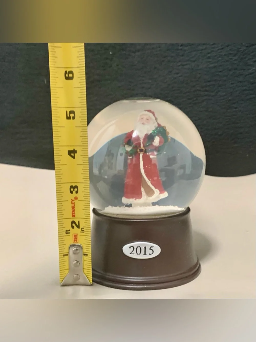 🔍 2015 Santa Christmas Snow Globe | Target Holiday Décor
